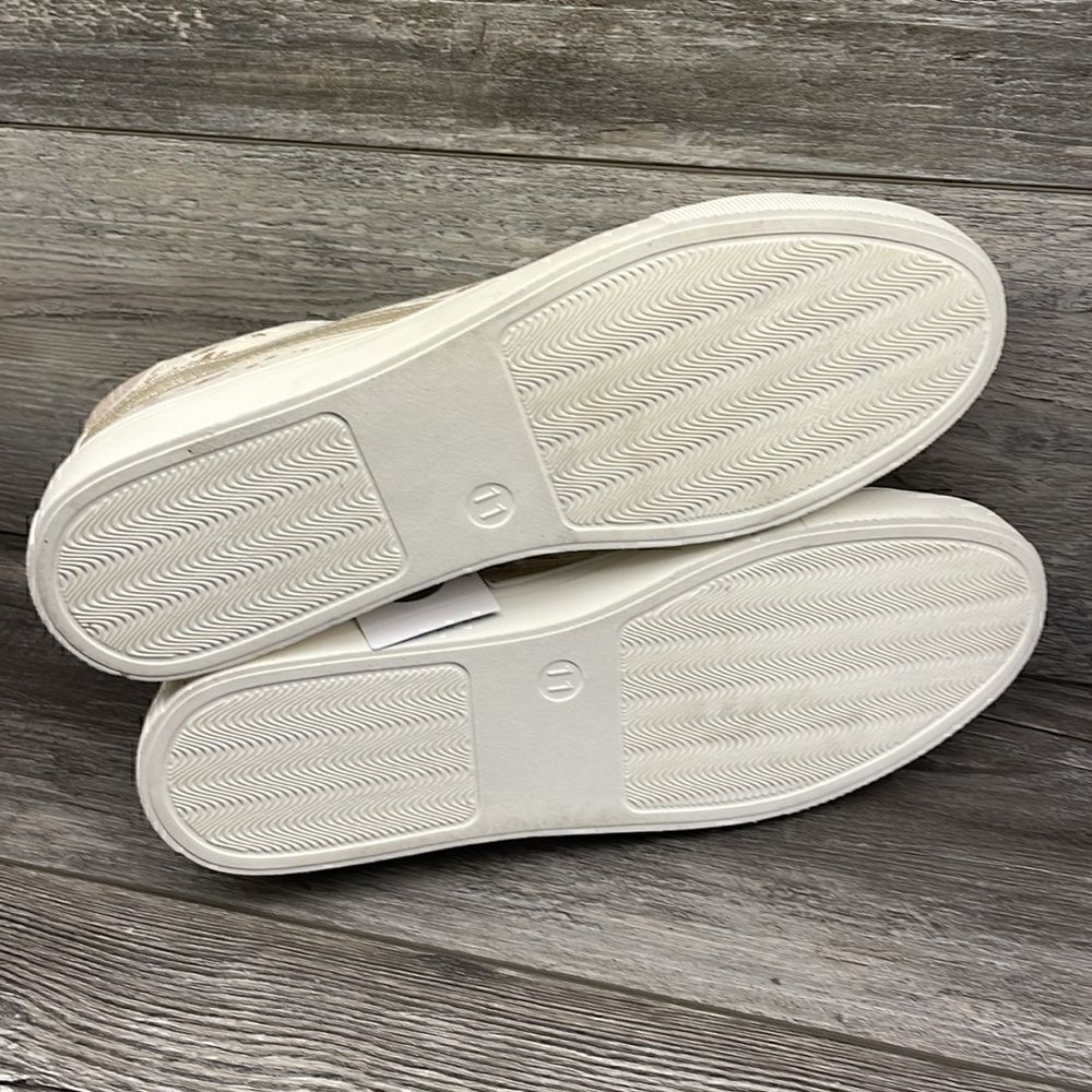 Women's Brittin Sneakers - Universal Thread - Picture 9 of 10